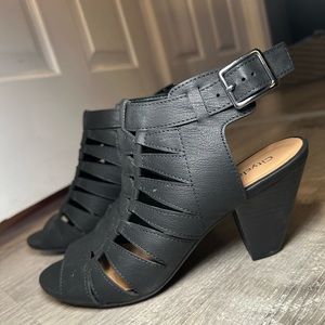Black Peep Toe Heels Size 8 - by Classified. Lineup
